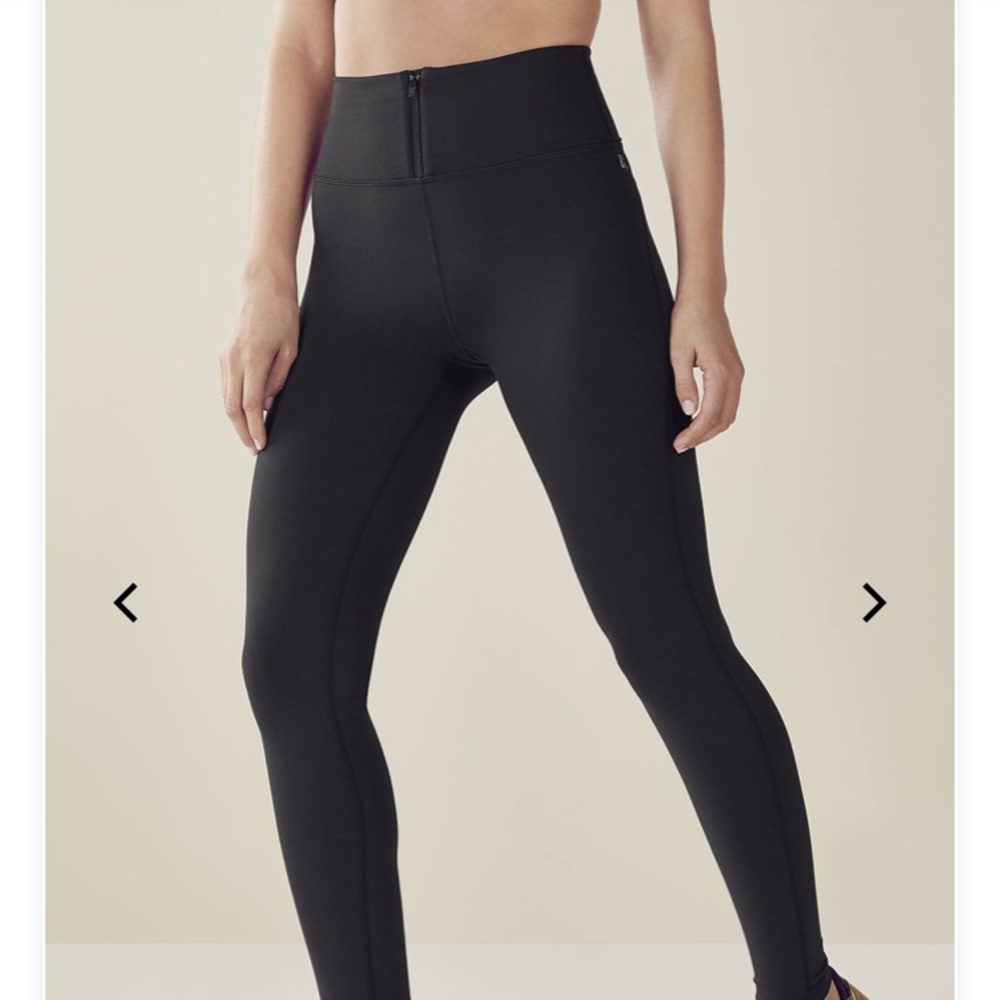 Demi Lovato Fabletics Leggings